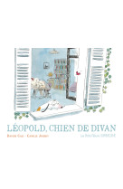 Leopold, chien de divan